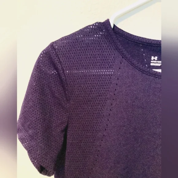 Under Armour Purple Top - Picture 4 of 4